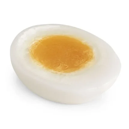 Huevo duro cocido medio